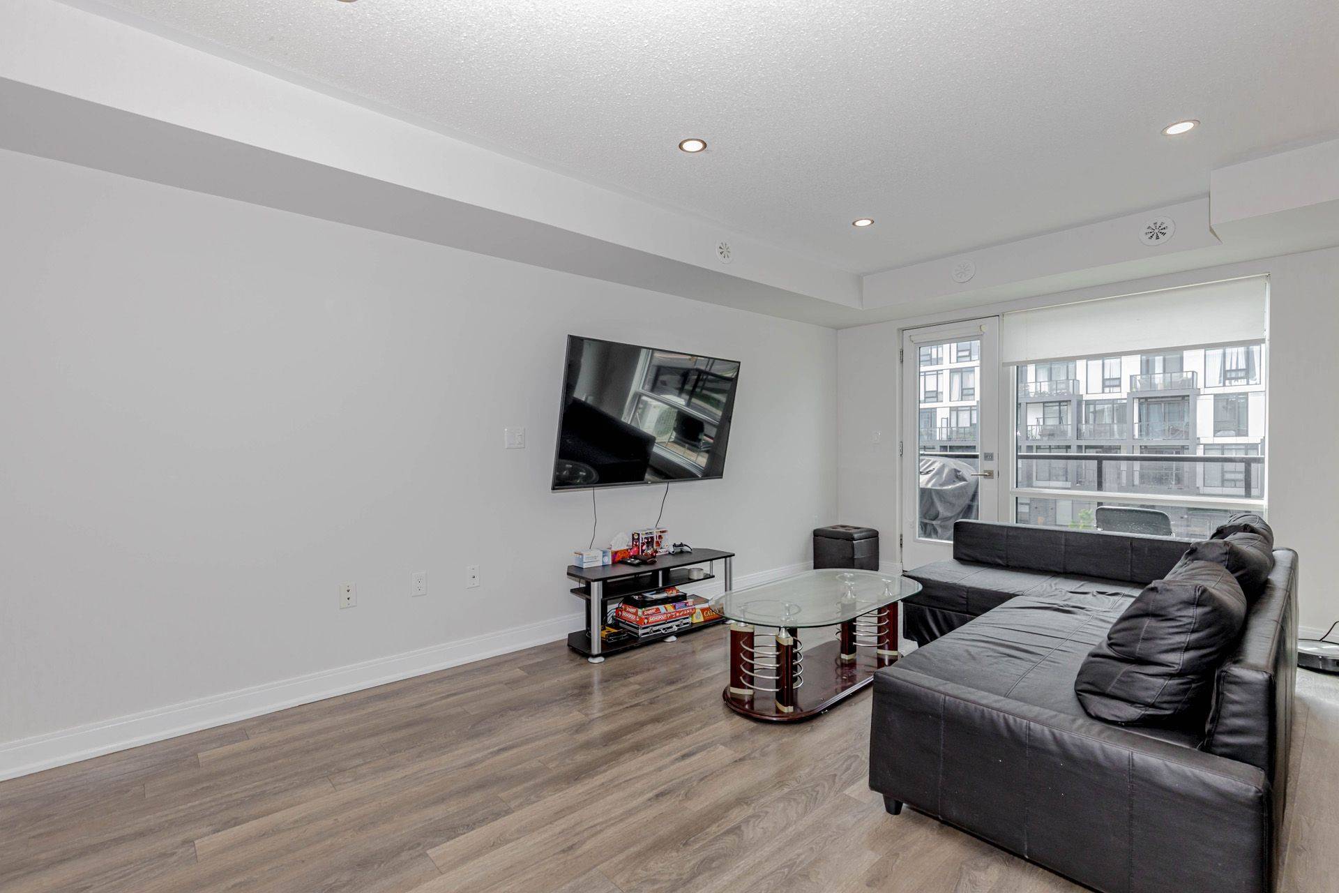 Brampton, ON L7A 4S3,100 Dufay RD #100