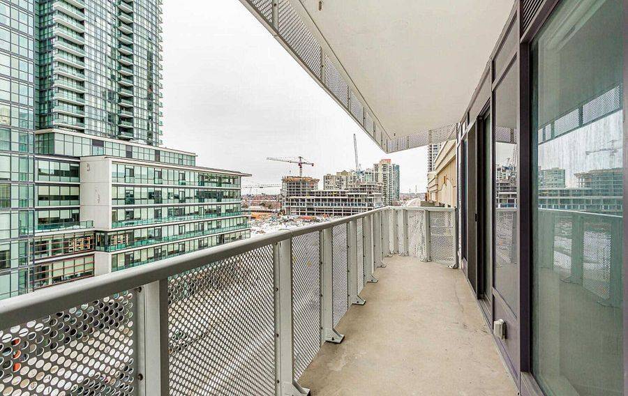 Mississauga, ON L3B 0L4,4065 Confederation Pkwy #703