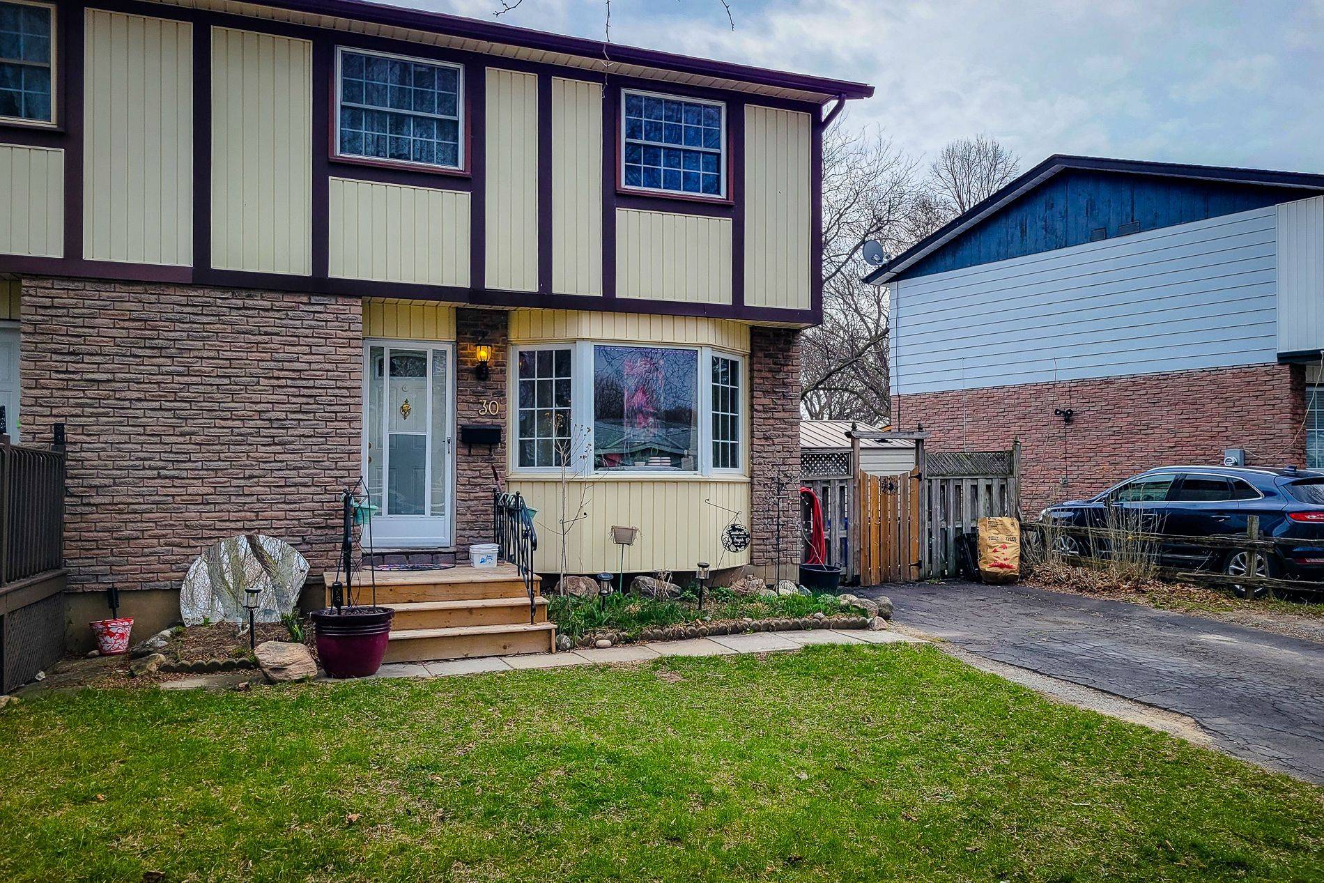 St. Catharines, ON L2N 6C2,30 Lafayette DR