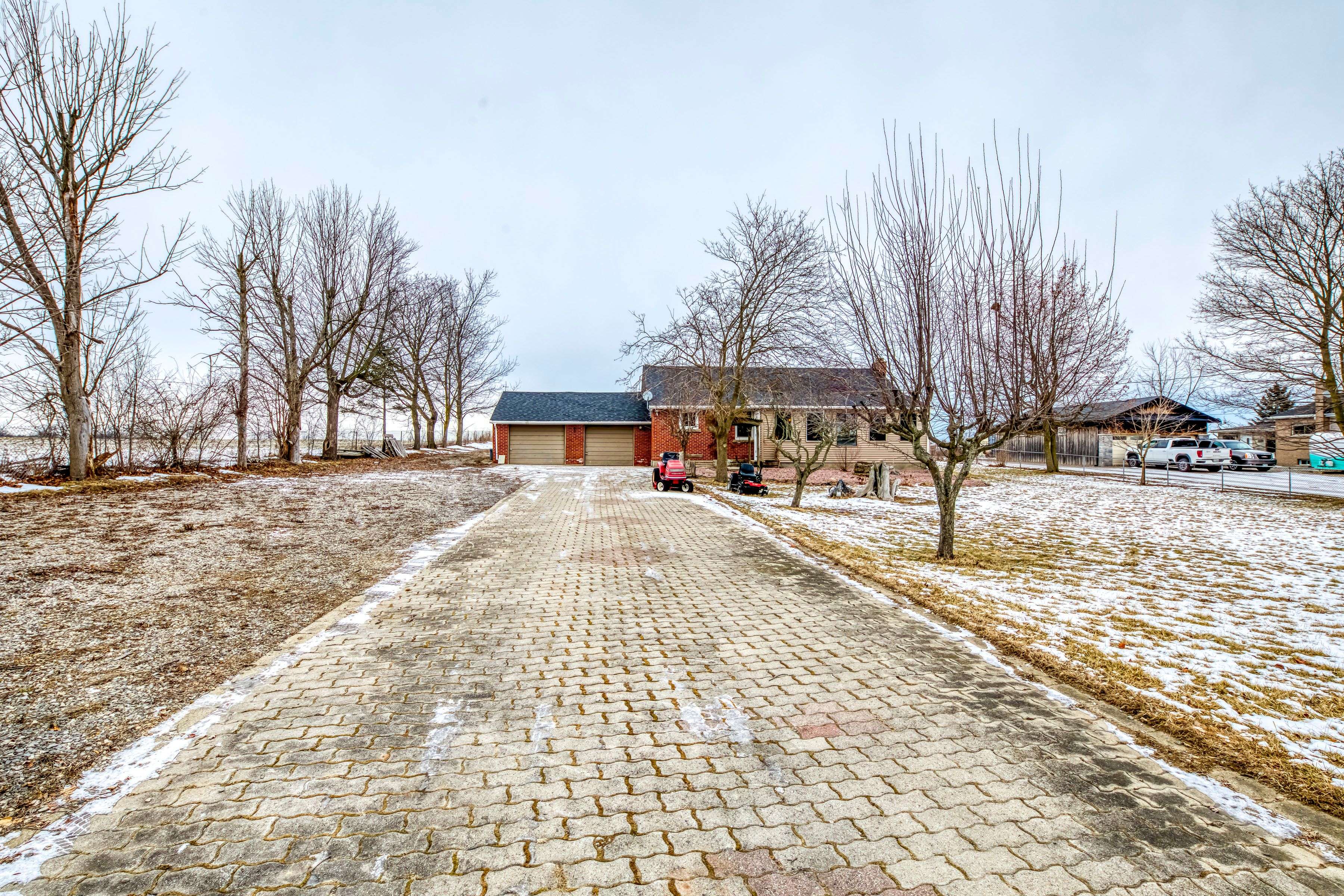 8110 Chippewa RD, Hamilton, ON L0R 1W0