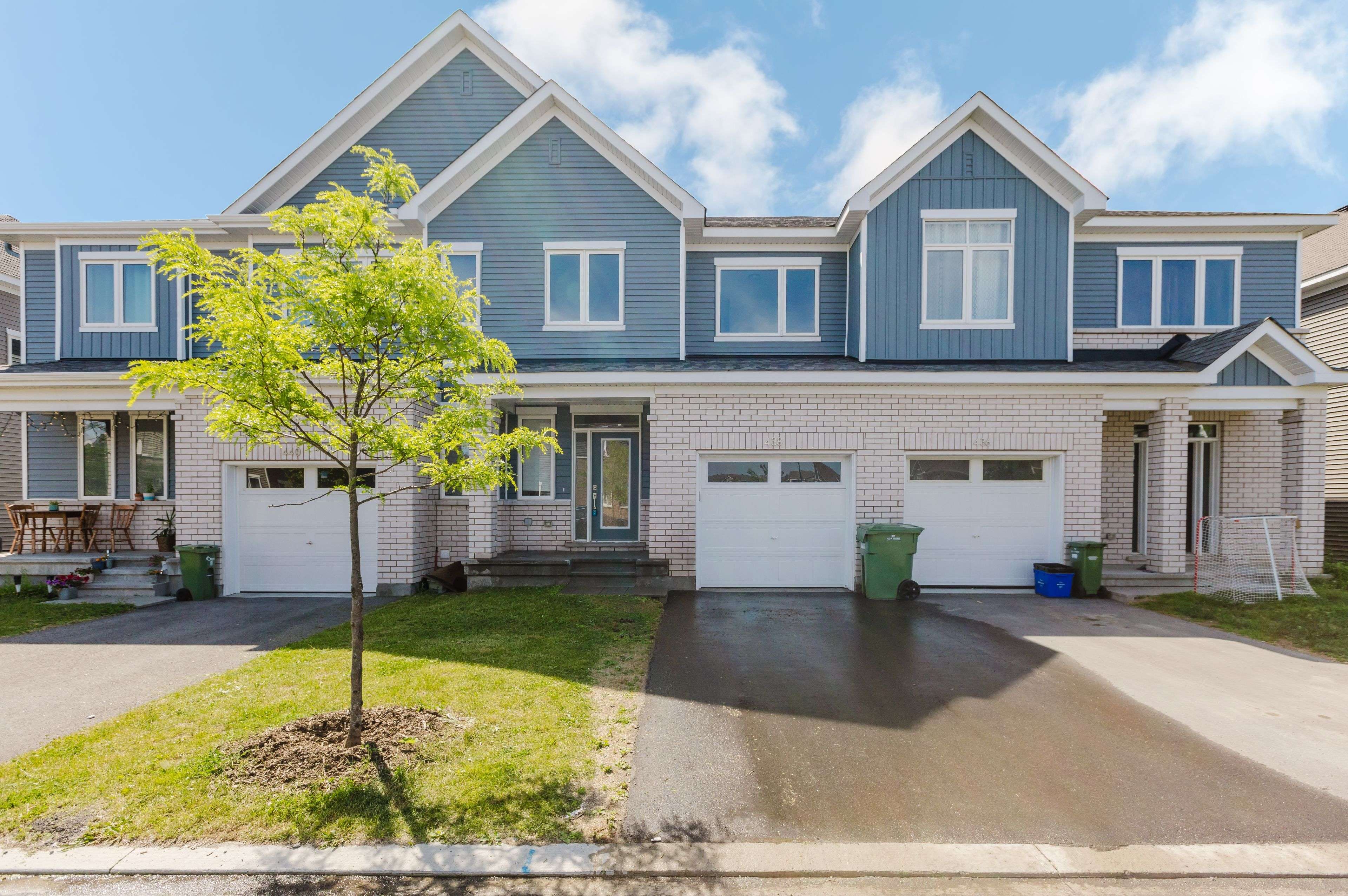 Barrhaven, ON K2J 6X7,438 EPOCH ST