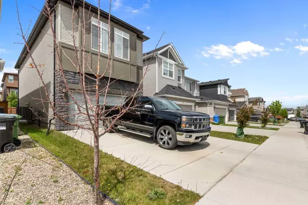 Calgary, AB T3R 1T4,54 Sage Bluff Rise NW