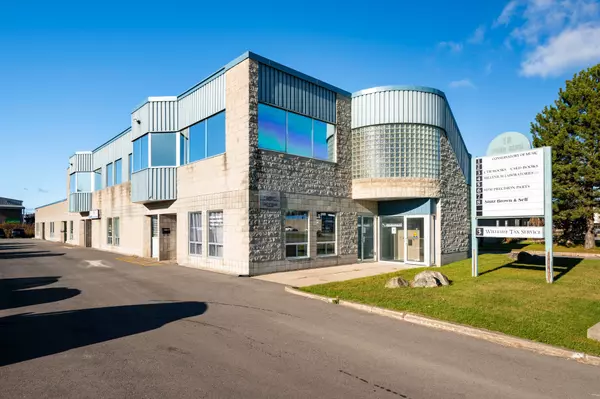 18 Robb BLVD #1, Orangeville, ON L9W 3L2