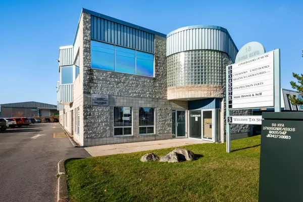Orangeville, ON L9W 3L2,18 Robb BLVD #1