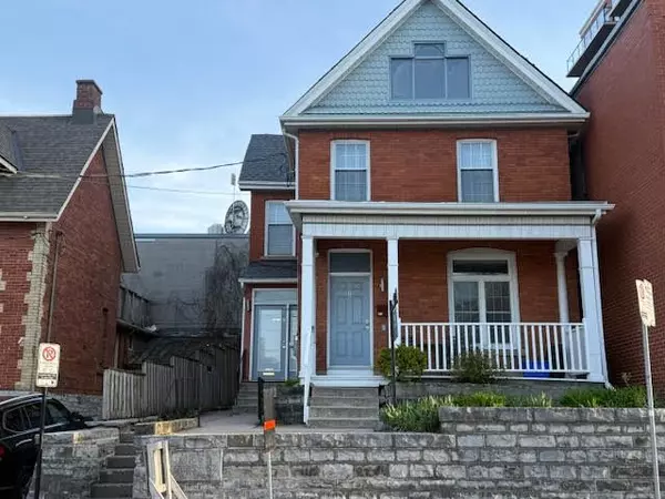166 Queen ST, Kingston, ON K7K 1B1