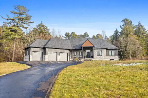 1963 Workman RD, Cobourg, ON K9A 4J8