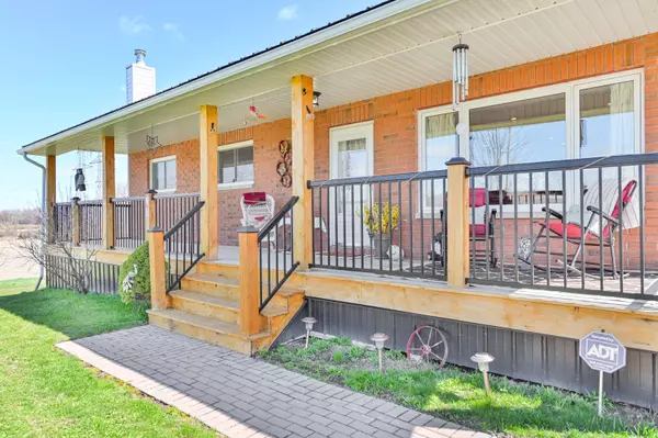 Quinte West, ON K8N 4Z5,1690 Wallbridge Loyalist RD