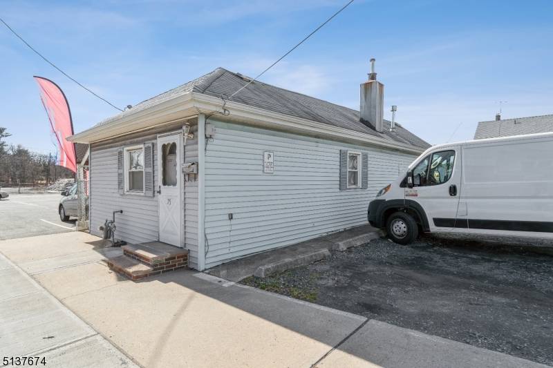 New Brunswick City, NJ 08901,79 Georges Rd