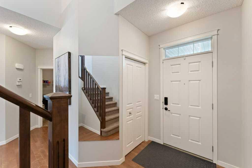 Calgary, AB T3M 0N3,552 Auburn Bay DR SE