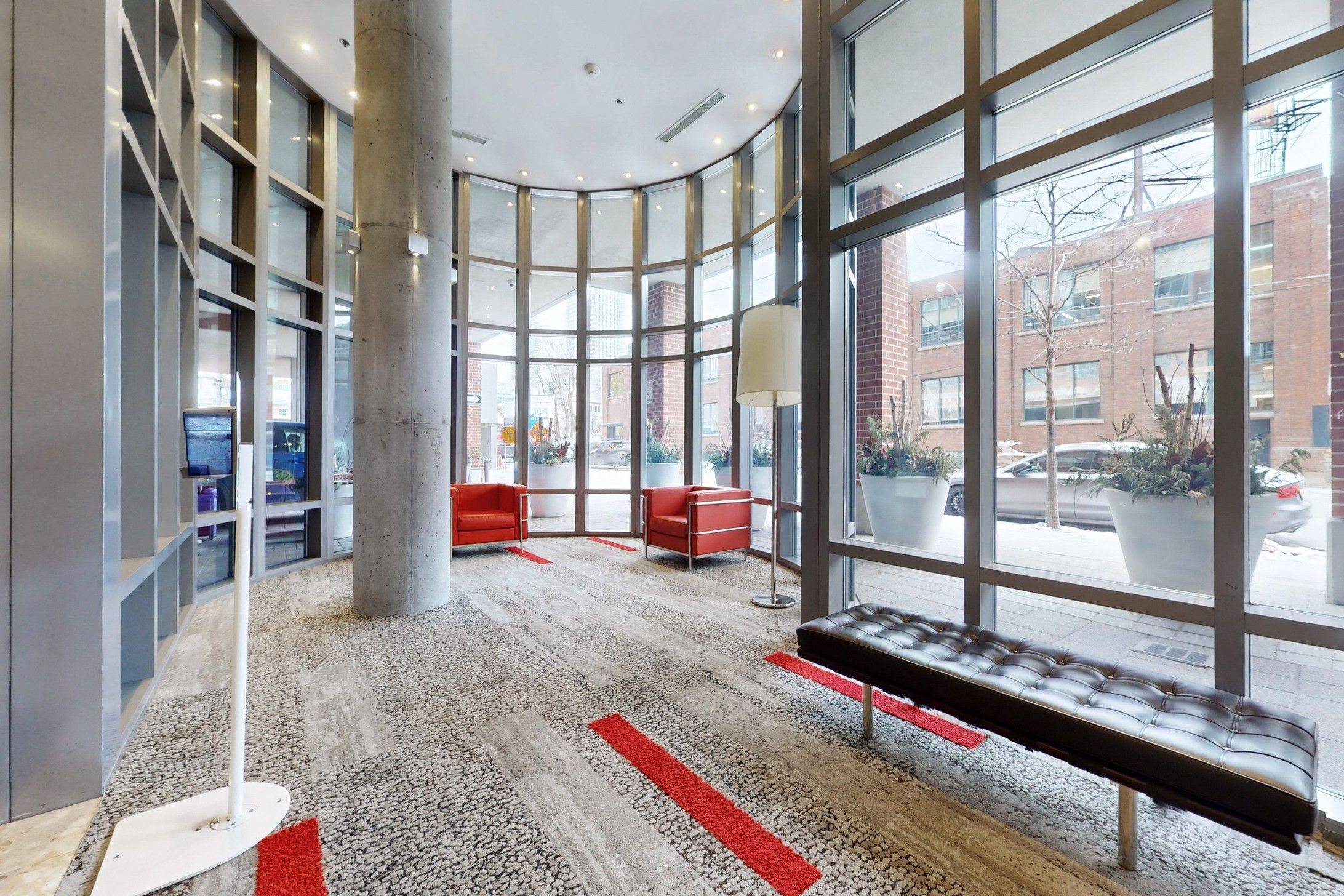 Toronto C08, ON M5A 4T7,255 Richmond ST E #401