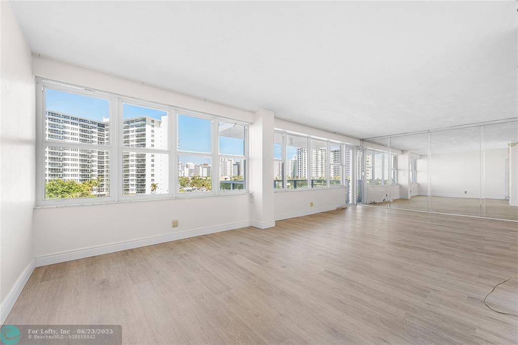 Fort Lauderdale, FL 33308,3333 NE 34th St  #508