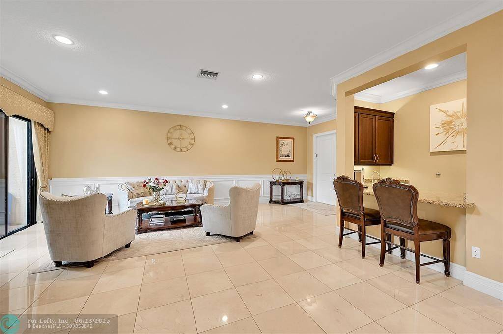 Delray Beach, FL 33446,[StreetName,UnitNumber,StreetNumber,StreetDirPrefix]
