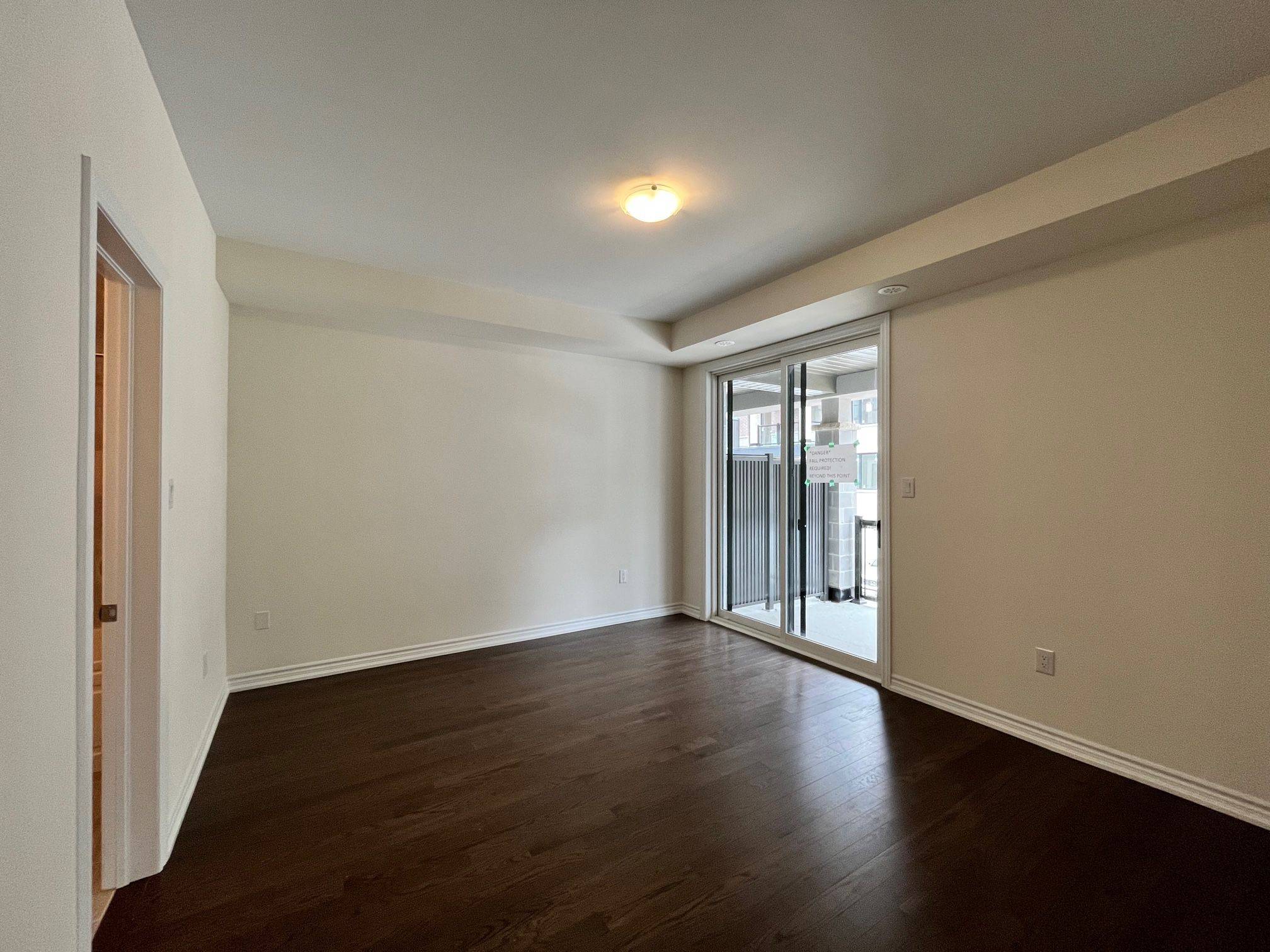 Brampton, ON L6Y 6G1,20 Knotsberry CIR #21