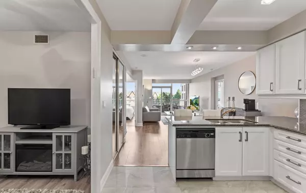 Vaughan, ON L4J 9A4,88 Promenade CIR #309
