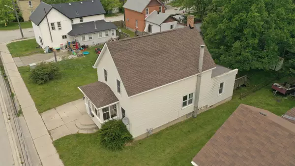 Meaford, ON N4L 1E1,163 Henry ST