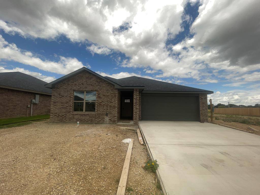 3124 Cedarhill Dr, San Angelo, TX 76904