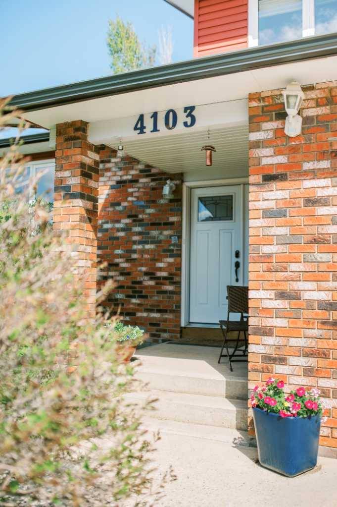 Stettler, AB T4K 1H1,4103 61 ST