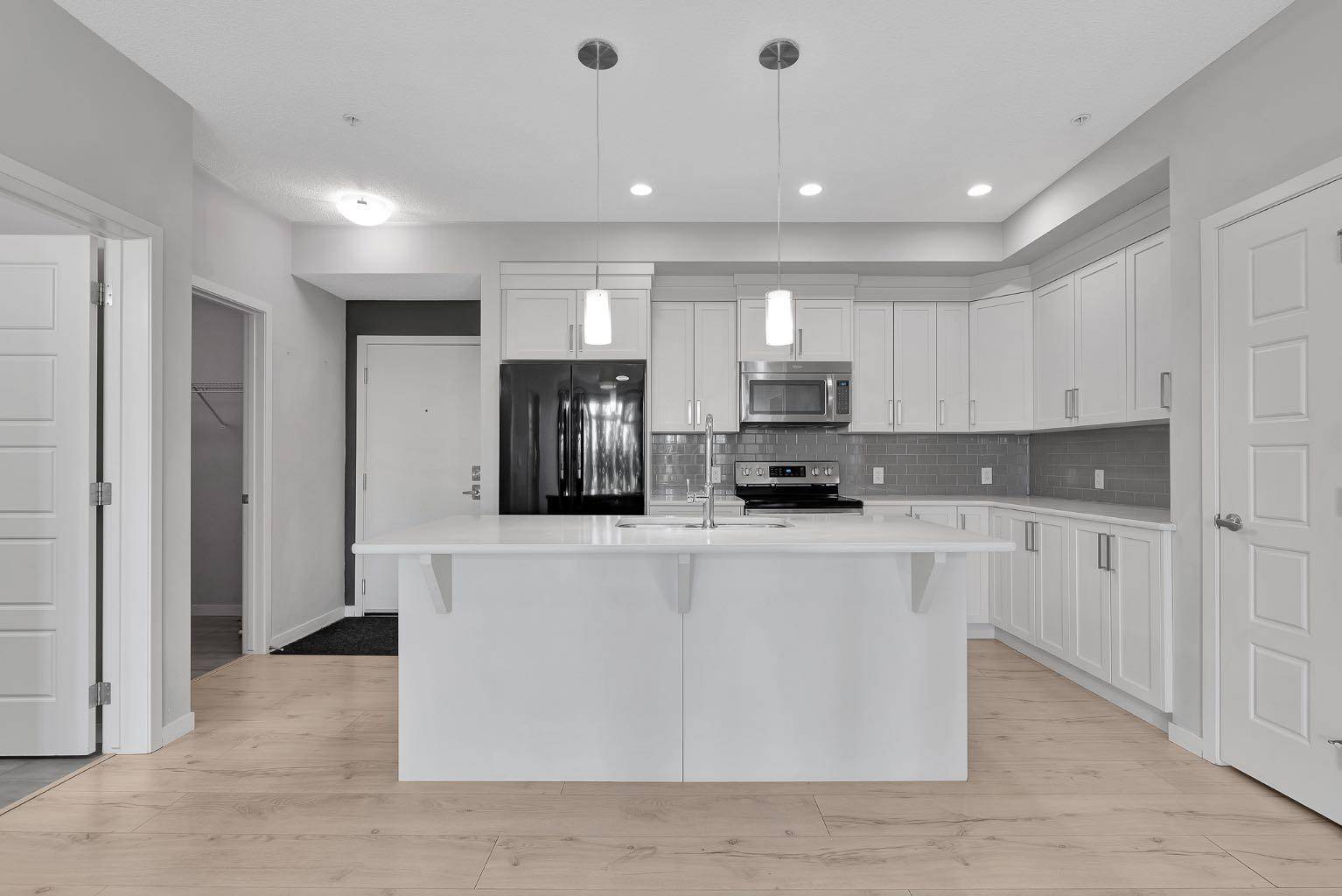 Calgary, AB T2Z 5E5,6603 New Brighton AVE Southeast #307