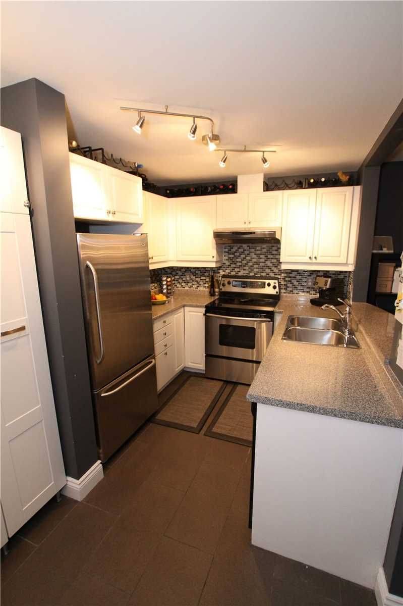Toronto C07, ON M2N 6W6,108 Finch AVE W #B13