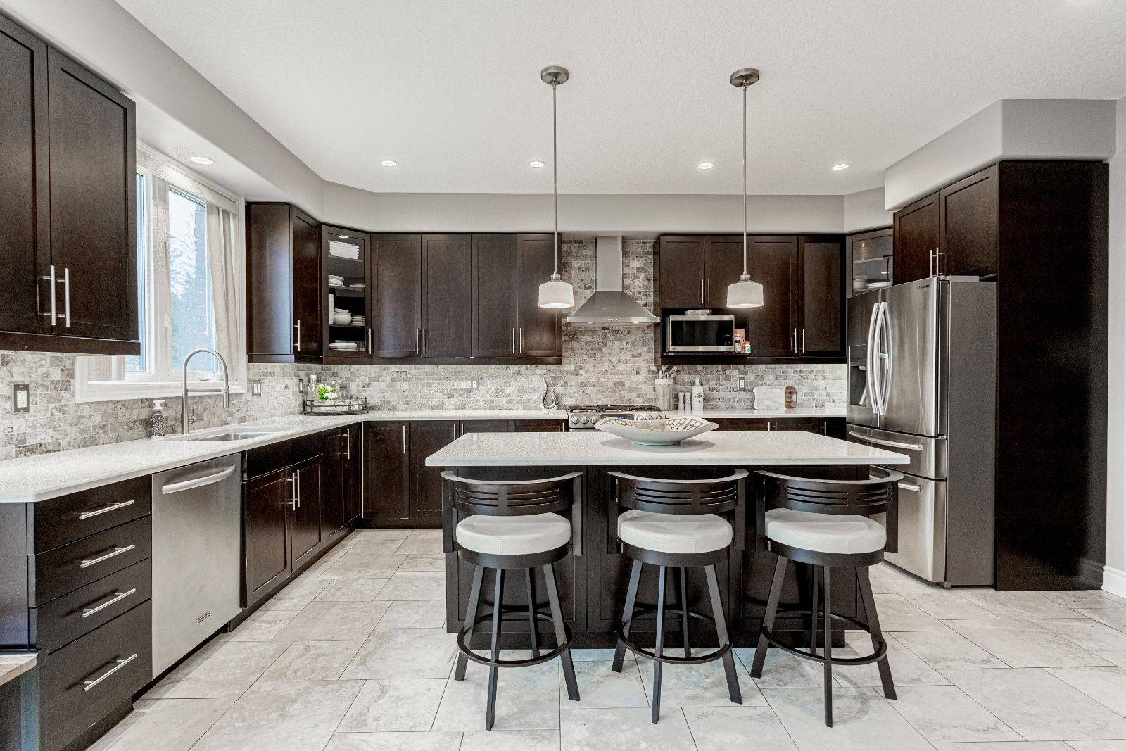 Barrie, ON L4N 3N6,35 Marta CRES