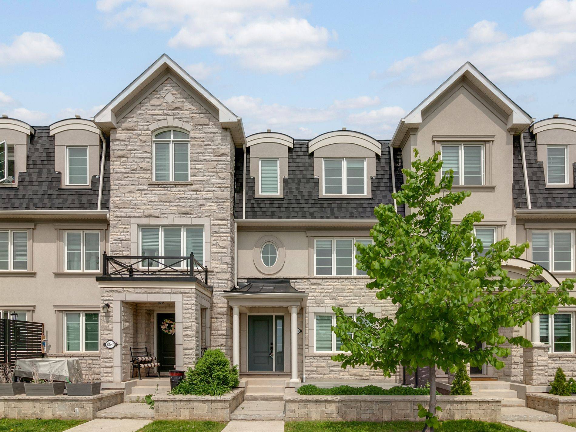 Oakville, ON L6M 0Y8,3045 George Savage AVE #18