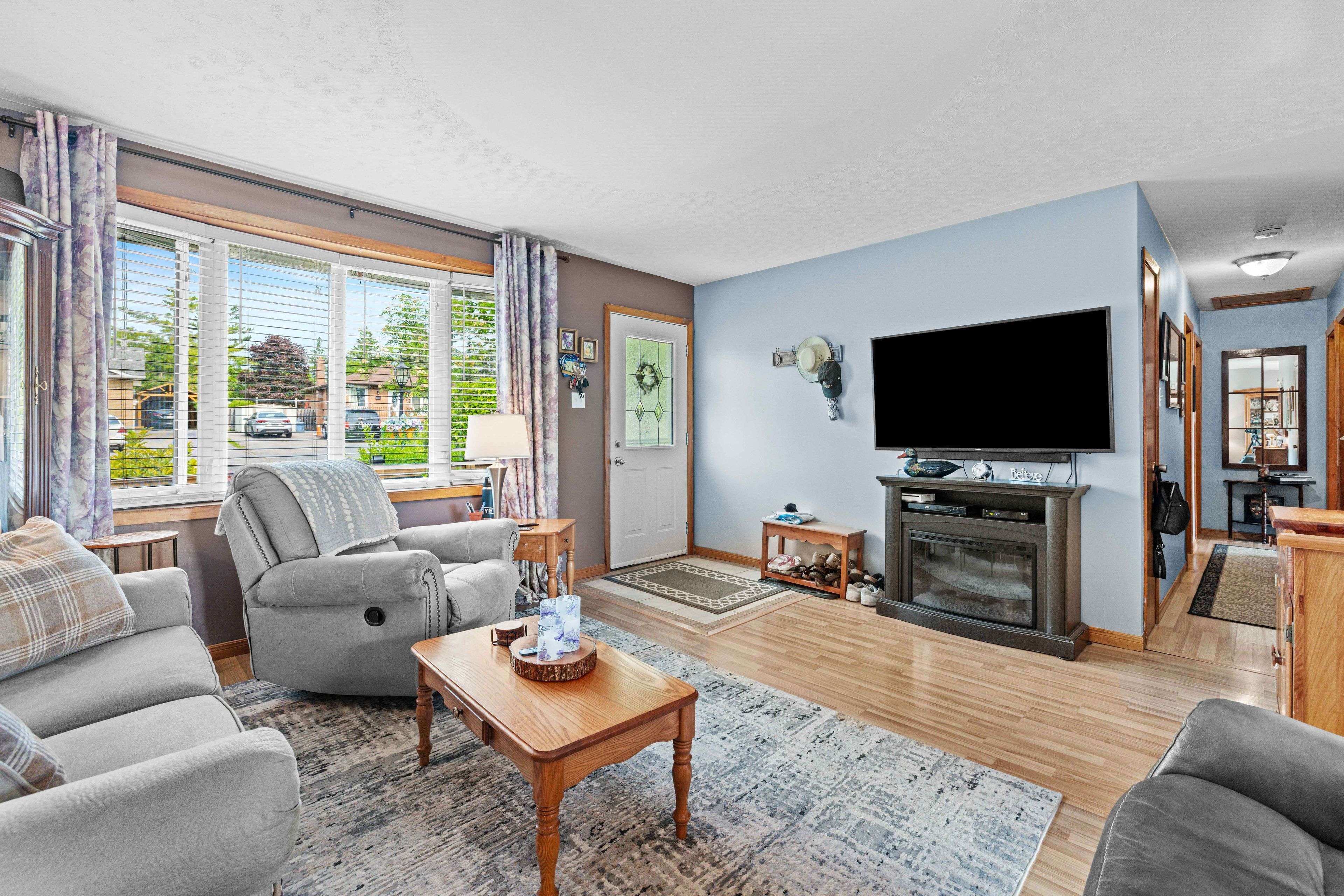 Peterborough North, ON K9H 6J1,171 Herbert ST