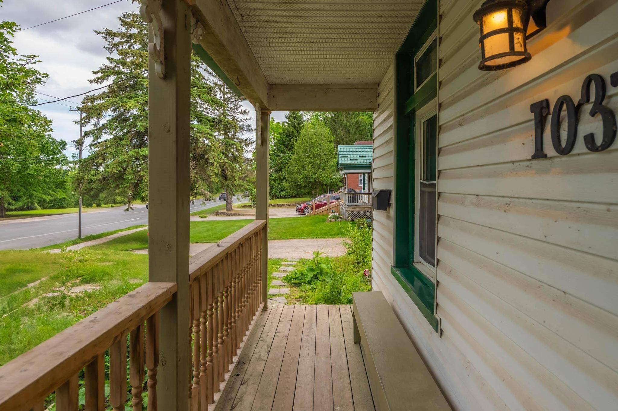 Peterborough North, ON K9H 3P5,1033 Water ST