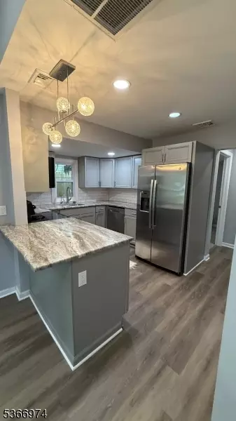 Hopatcong Boro, NJ 07843,58 Tufts Trl