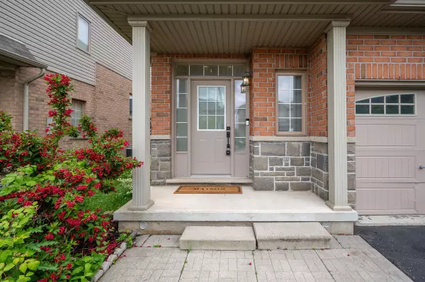 Hamilton, ON L8J 0C1,43 Bankfield CRES