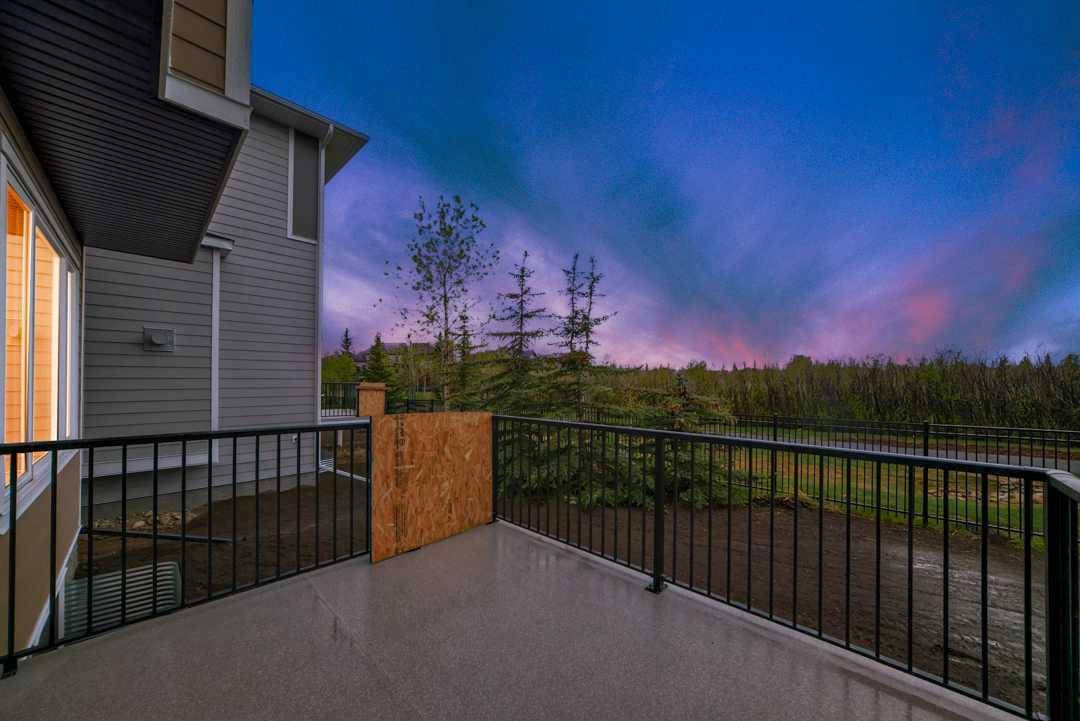 Calgary, AB T3H 6H8,60 Aspen Woods PARK Southwest