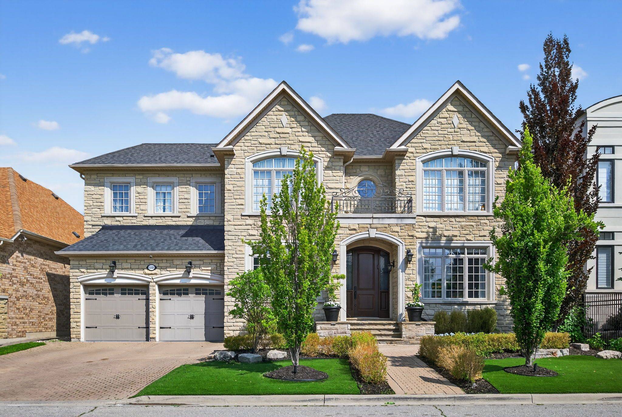 110 Cook's Mill CRES, Vaughan, ON L6A 0L1