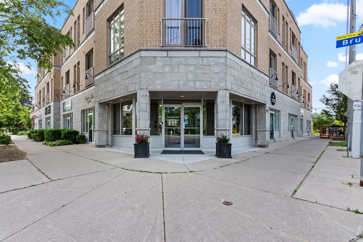 London South, ON N6C 3P7,162 Wortley RD #303