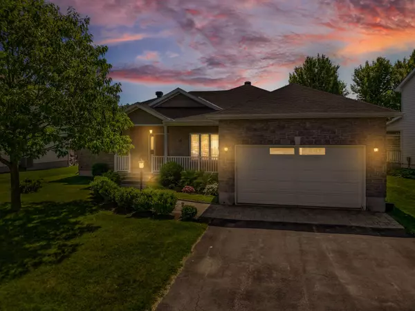 Stittsville - Munster - Richmond, ON K0A 2Z0,10 Rochelle DR