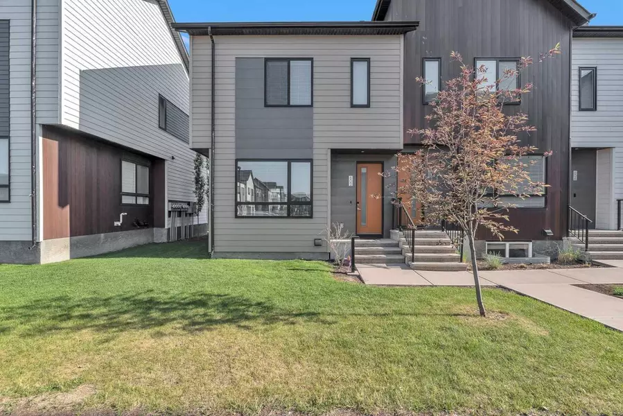 602 Redstone CRES NE, Calgary, AB T3N 1M3
