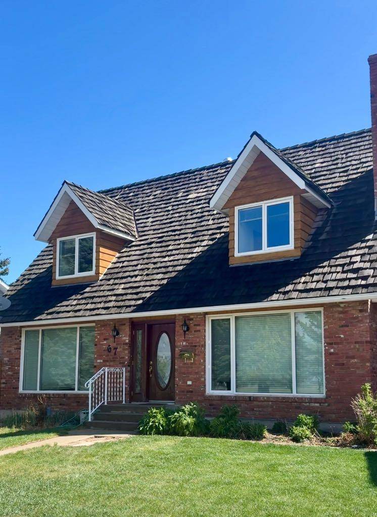 67 Kings CRES S,  Lethbridge,  AB T1K 5G6