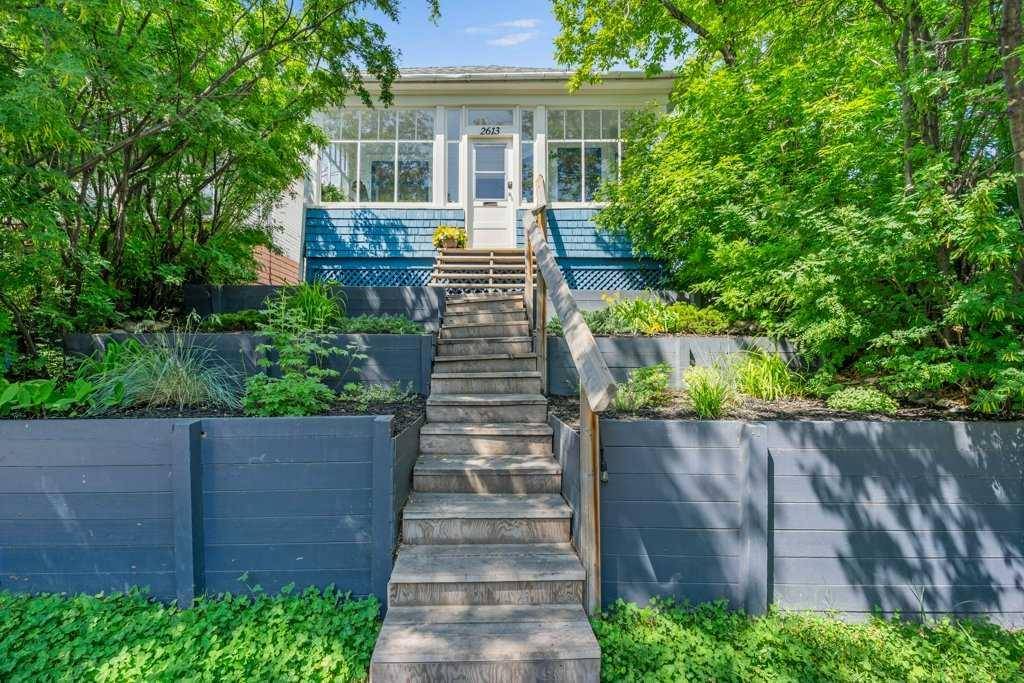 2613 16 ST Southwest, Calgary, AB T2T 4G3