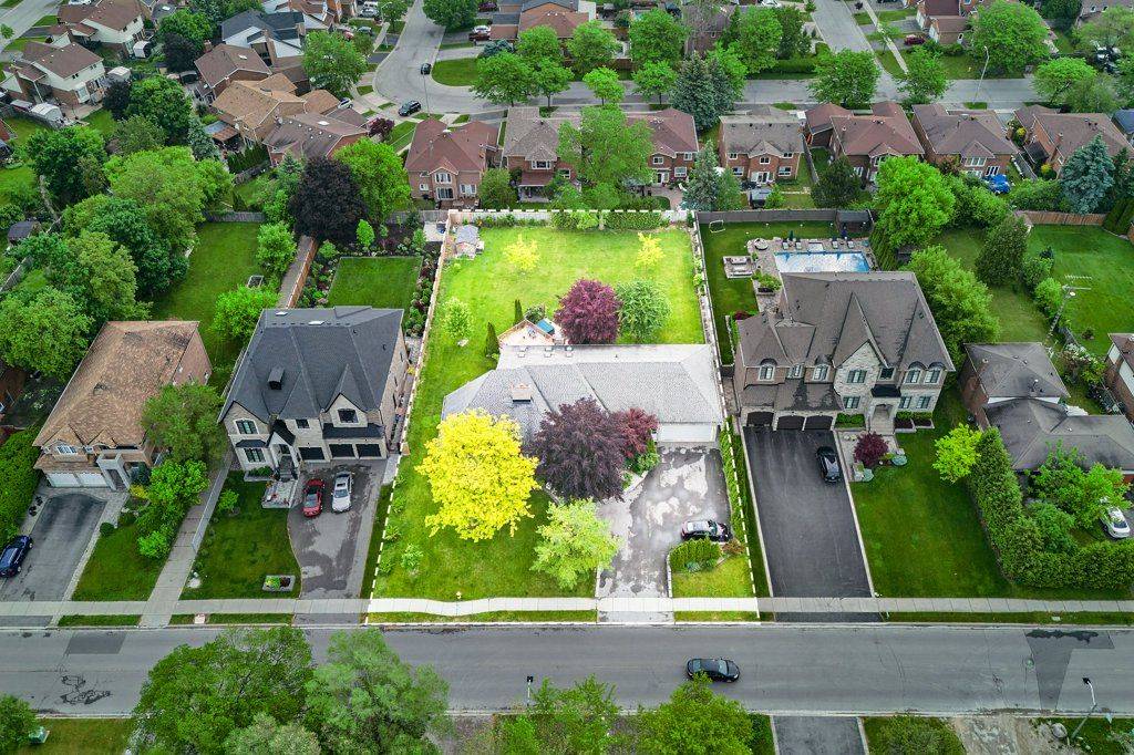 Pickering, ON L1V 1P3,1449 Rosebank RD