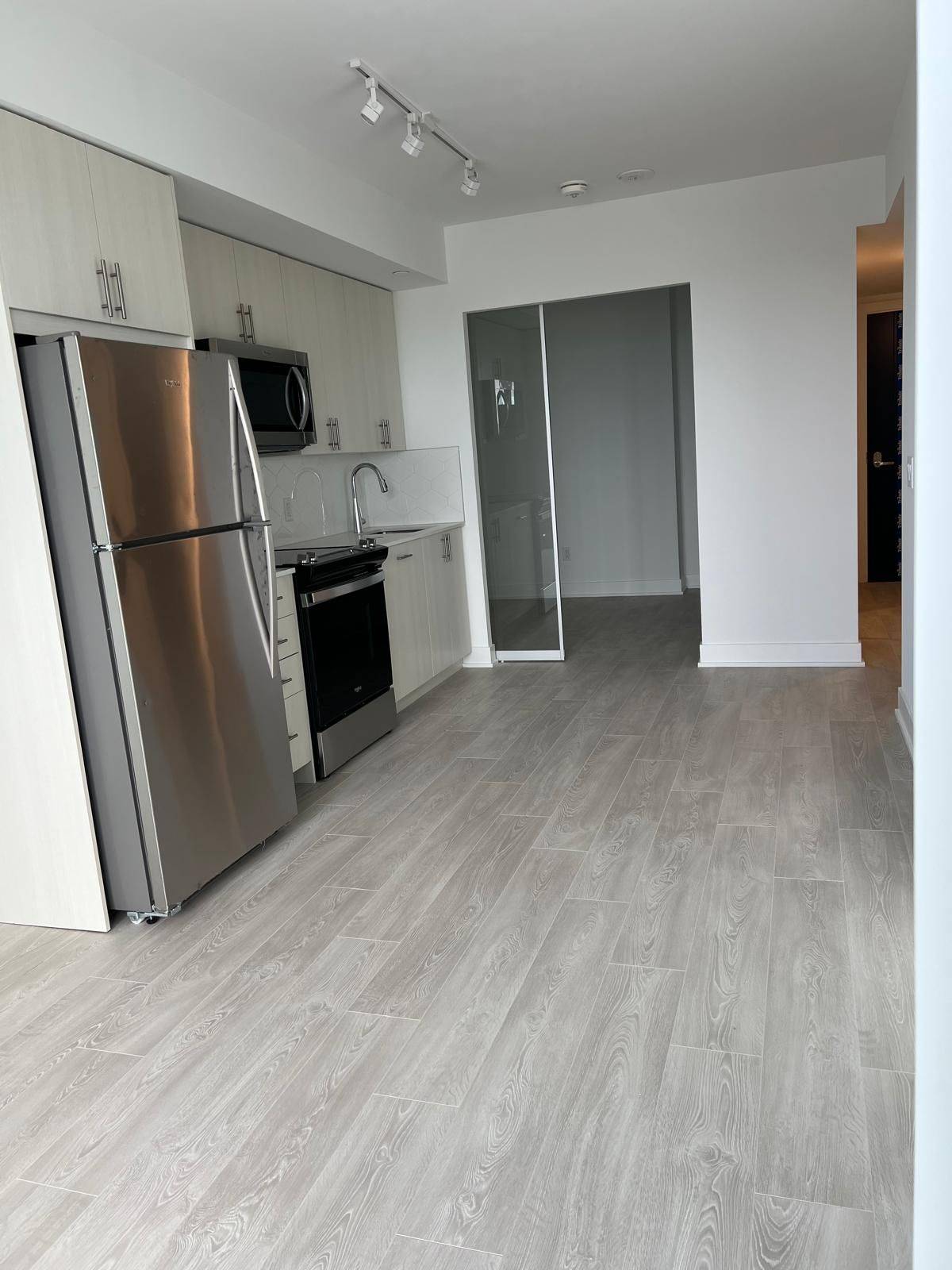 Oshawa, ON L1L 0W3,2545 Simcoe ST #2505