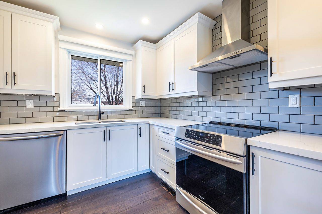 Oshawa, ON L1H 6G6,288 Windsor ST