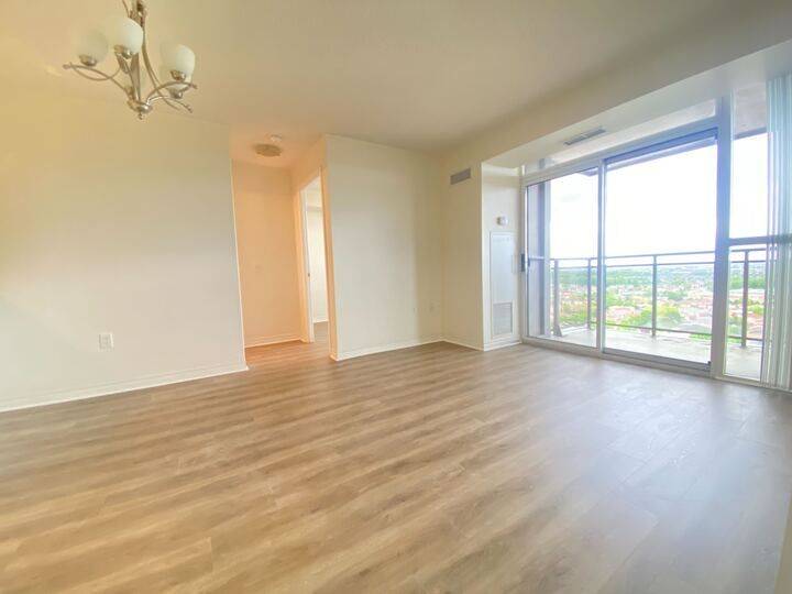 Mississauga, ON L5R 4G9,55 Strathaven DR #1901