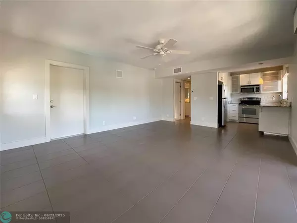 Fort Lauderdale, FL 33301,64 Isle Of Venice Dr #21