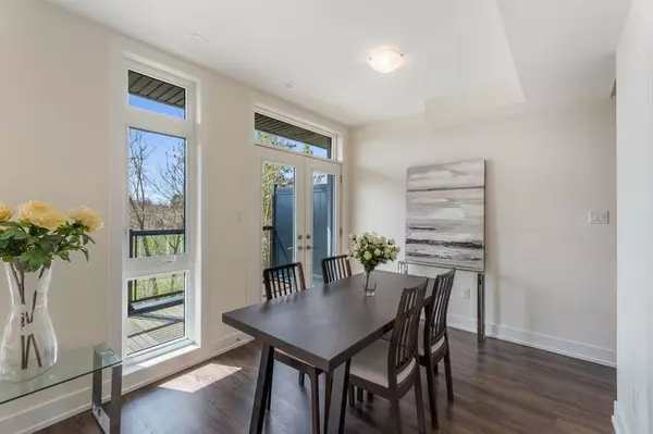 Richmond Hill, ON L4E 1J4,7 Phelps LN #16
