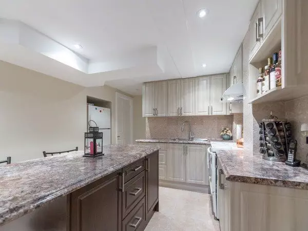 Brampton, ON L6Y 2L2,36 Dafoe CRES