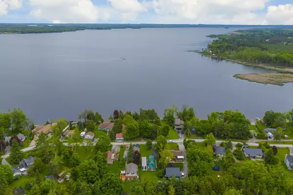 Kawartha Lakes, ON K0M 1A0,31 Falls Bay RD