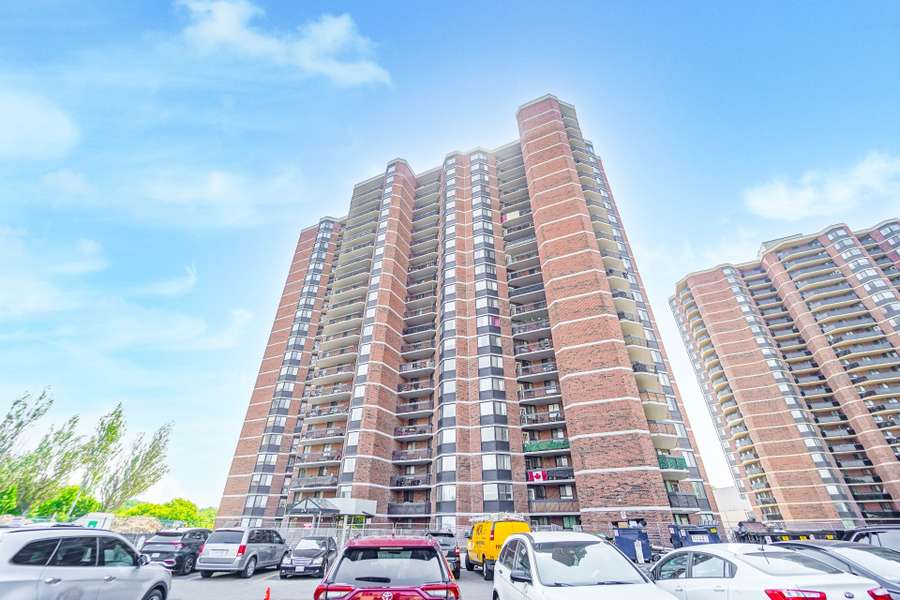 236 Albion RD #901, Toronto W10, ON M9W 6A6