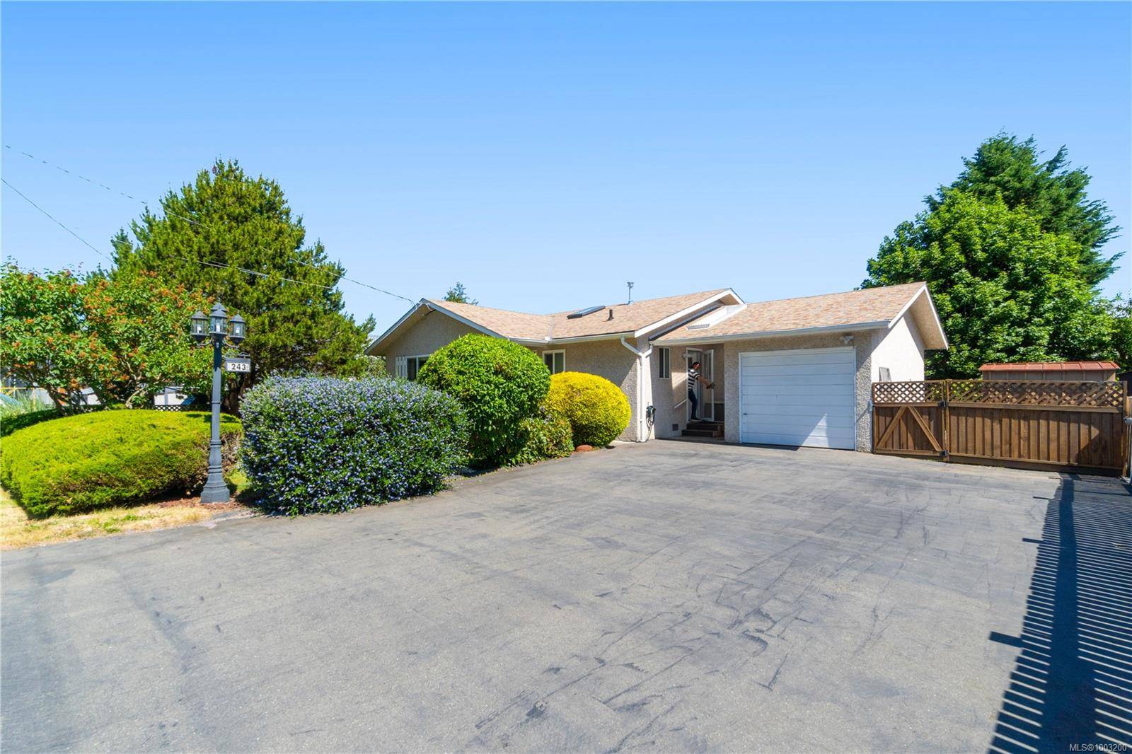 Parksville, BC V9P 1J7,243 Hickey Ave