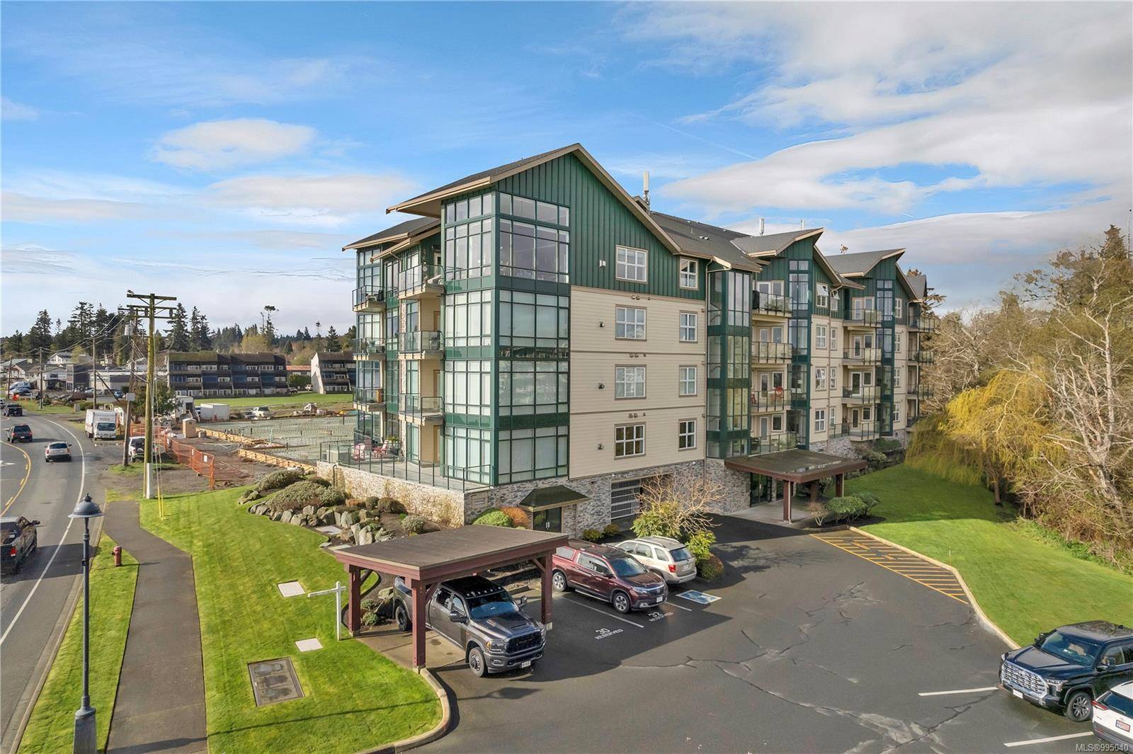 Campbell River, BC V9W 1C7,2676 Island Hwy S #401