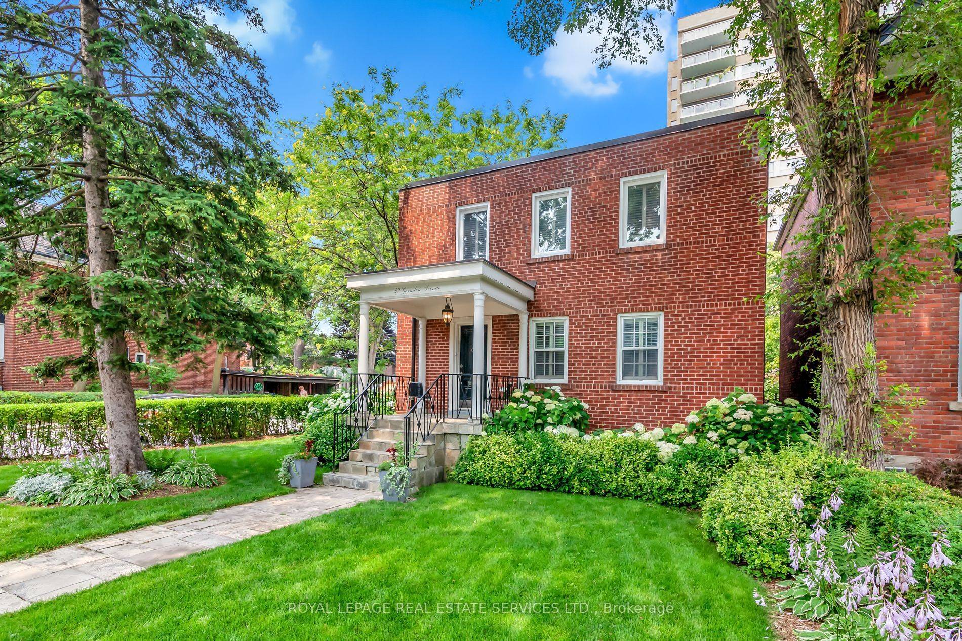 42 Gormley AVE #Main Floor, Toronto C02, ON M4V 1Y8