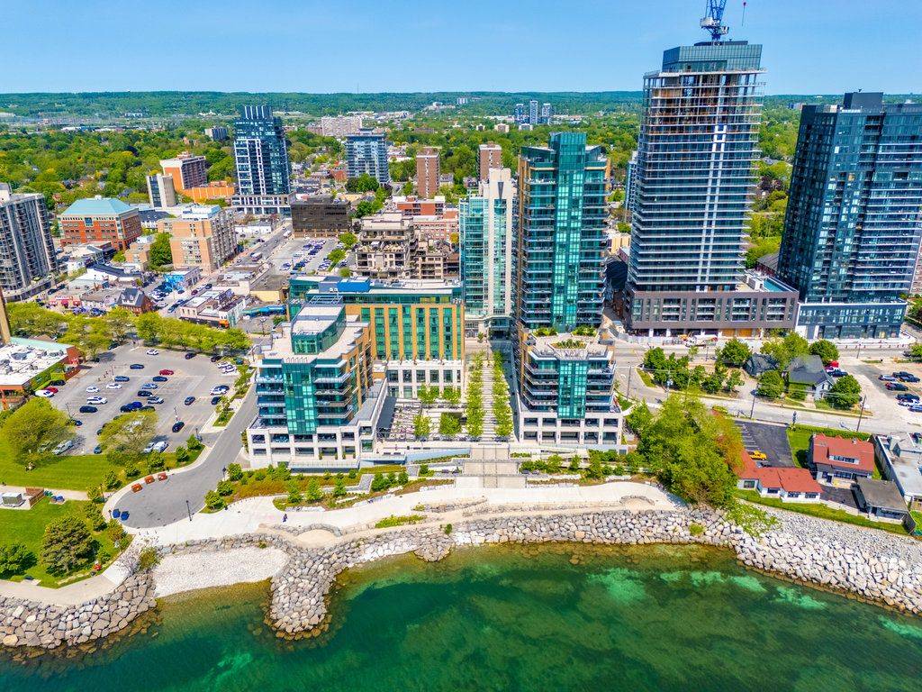 Burlington, ON L7R 0G2,2060 Lakeshore RD #2101