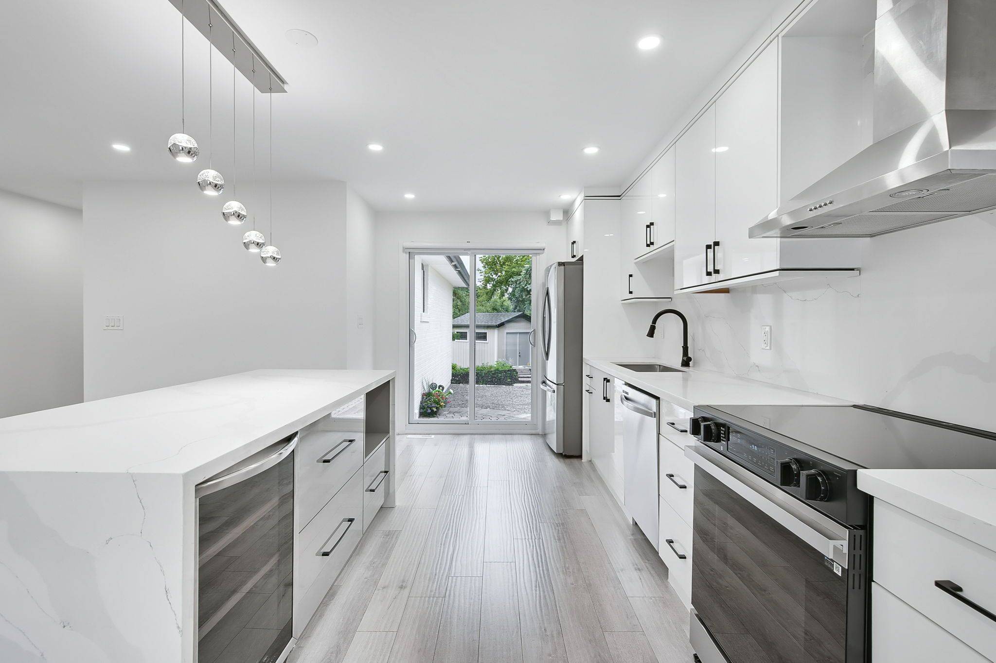 Burlington, ON L7M 1J6,1414 Allangrove DR